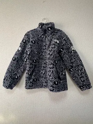 THE NORTH FACE 레오파드 무늬 플리스 자켓