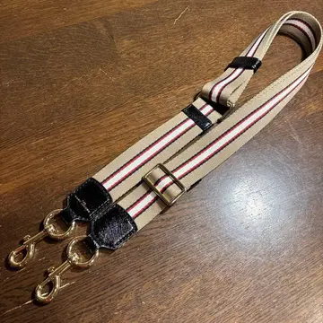 마크 제이콥스 스트라이프 백 스트랩