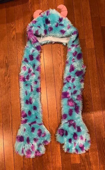 [ 새상품급 ] 몬스터즈 잉크 샐리 머플러 모자 장갑 포함