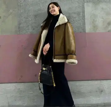 RANDEBOO 무스탕 보아 무스탕 코트 다크 브라운