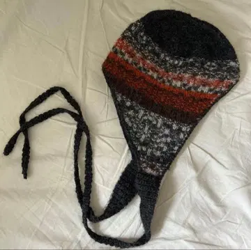 PERVERZE 울 니트 모자 블랙 오렌지