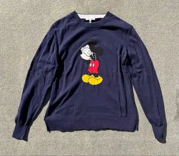 미키 자수 니트