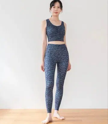 SAKURA 레오파드 탱크탑