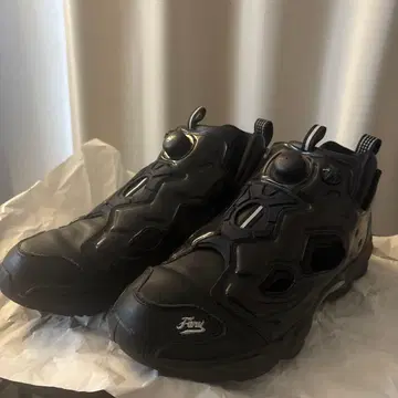 펌프 퓨리 밀레니엄 28cm 블랙 Reebok