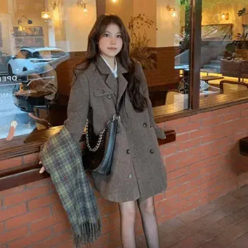 체스터 코트 브라운