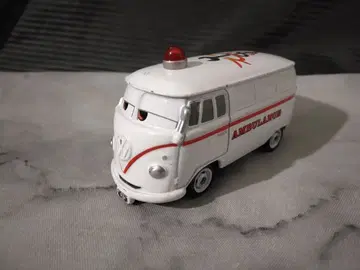 카즈 토미카 필모어 구급차 타입