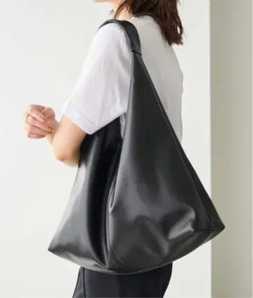 새상품 SLOBE IENA 트라이알그루백 합성 피혁 토트백