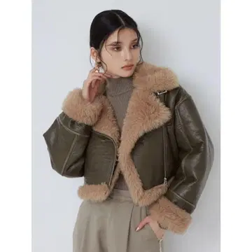 MURUA 빈티지 라이크 숏 페이크 무스탕