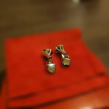 페라가모 실버 귀찌