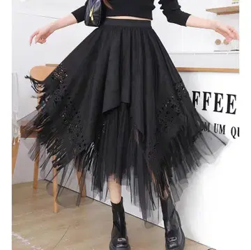 겨울에도 귀여운 스커트 외출 모임 데이트에 최적