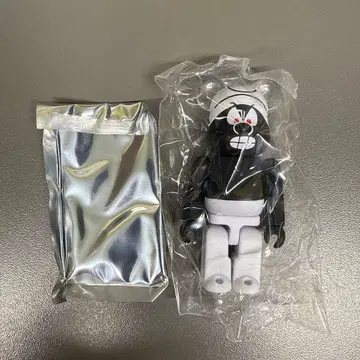 큐브릭 베어브릭 블랙/화이트