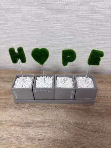 J-HOPE 아티스트 메이드 POT 트레이딩 카드 포함