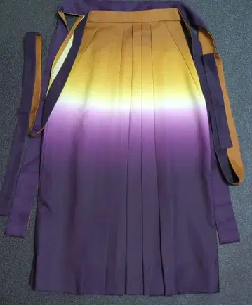 여성용 하카마 보라색 황토색 옐로우 컬러 그라데이션 졸업식 하카마