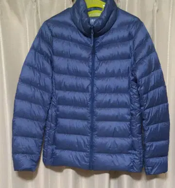 유니클로 가볍고 따뜻한 울트라 라이트 다운 자켓 블루 L 사이즈