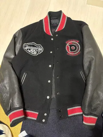 DEUS EX MACHINA 바시티 자켓 M