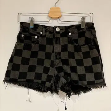 rue21 체크 무늬 숏팬츠 사이즈 5 블랙 그레이 숏 데님
