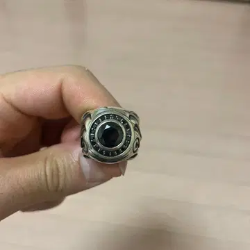 블랙 보석이 달린 실버 반지