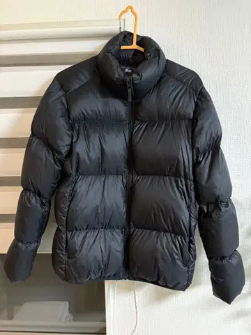 UNIQLO 다운 자켓 블랙
