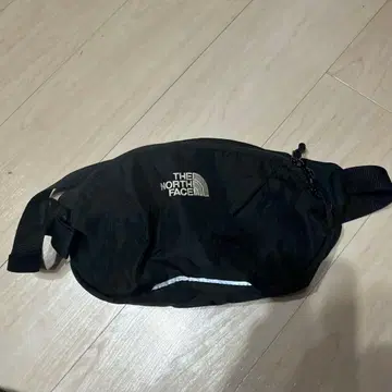 THE NORTH FACE 바디백 블랙