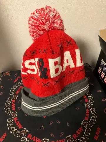 BIGGEST&BADDEST PUFF BEANIE BBOY SPOT