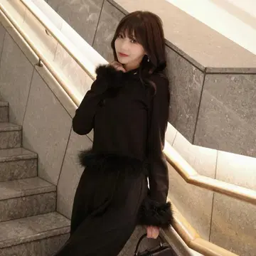 택 포함 새상품 Riu 리우 Fur trim pullover R짱