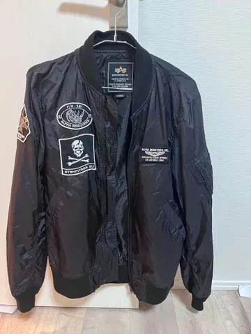 ALPHA INDUSTRIES MA-1 블랙 자켓 L 사이즈