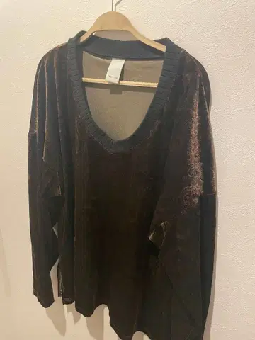 [ y2k ] 벨로아 페이즐리 무늬 V넥 스웨터 L 사이즈