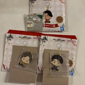 Mrs. GREEN APPLE 메탈 참 3개