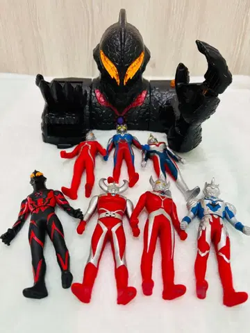 울트라맨 히어로 피규어 소프트 비닐 베리알 완구