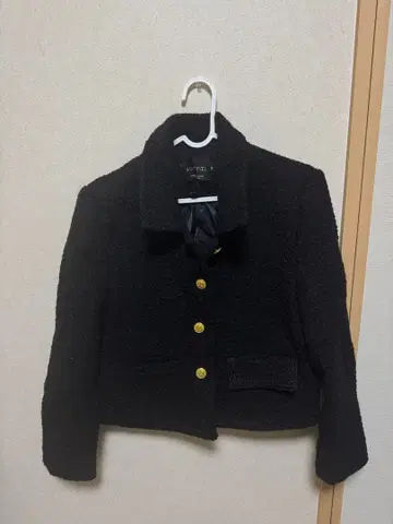 보아 소재 테일러드 자켓 블랙