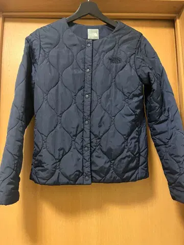 THE NORTH FACE 네이비 이너 자켓