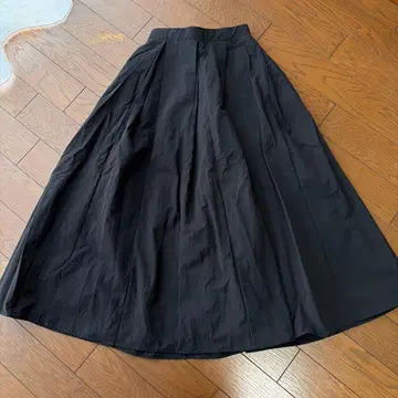 antiqua 턱 플레어 스커트 블랙 플레어 스커트 시착만 한 상품