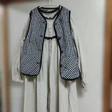 사만사 모스모스 배색 레이스 핀턱 원피스