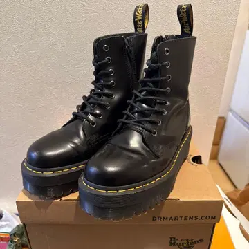Dr.Martens 닥터마틴 jadon 통굽 부츠
