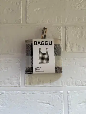 LUNCH BAGGU 블랙 x 화이트 체크 로프트 한정판