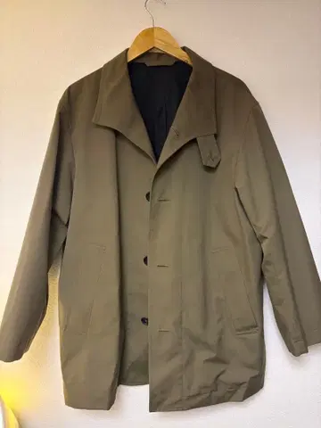 Margaret Howell 카키 버튼 트렌치코트