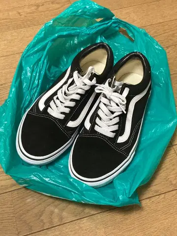 Vans 블랙/화이트 스니커즈