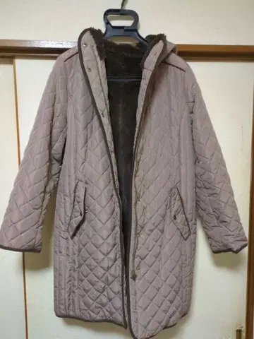 연한 브라운 퀼팅 자켓 후드 부착