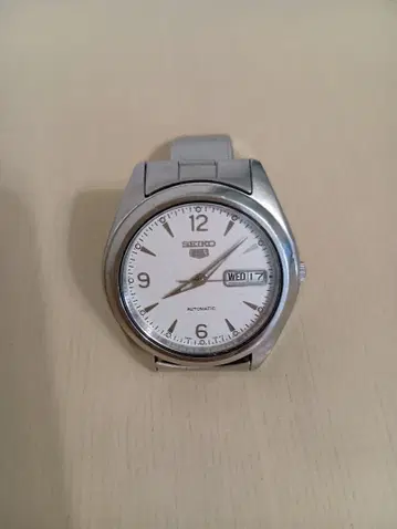 SEIKO 5 자동 시계 데이데이트
