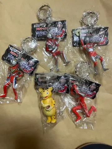 츠부라야 액션 키링 5종 세트