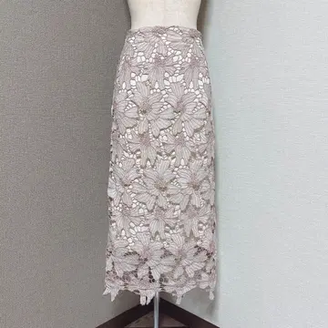 토코 클로젯 럭스 꽃무늬 자수 레이스 타이트 스커트 더스티 핑크
