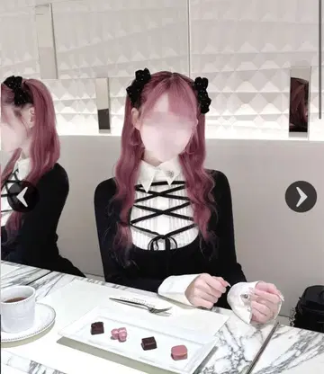 HONEYMEW 레이스업 도킹 상의 허니뮤 블랙