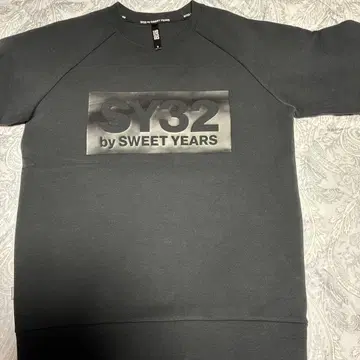 SY32 by SWEET YEARS 블랙 맨투맨 S