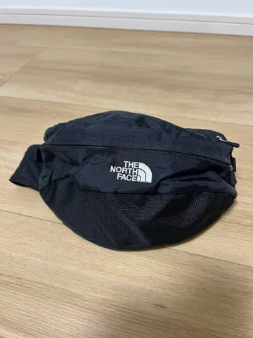 THE NORTH FACE 바디백 블랙