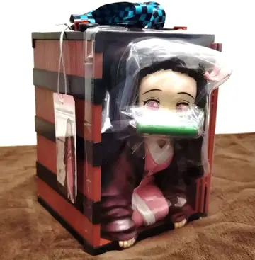 네즈코 피규어 상자형 디자인