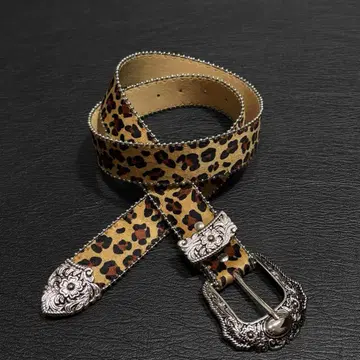 빈티지 브라운의 오래된 벨트