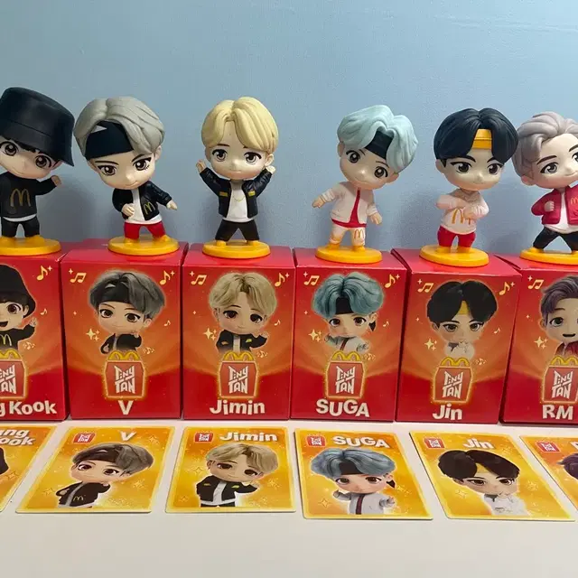 방탄소년단 맥도날드 해피밀 (+포스터)