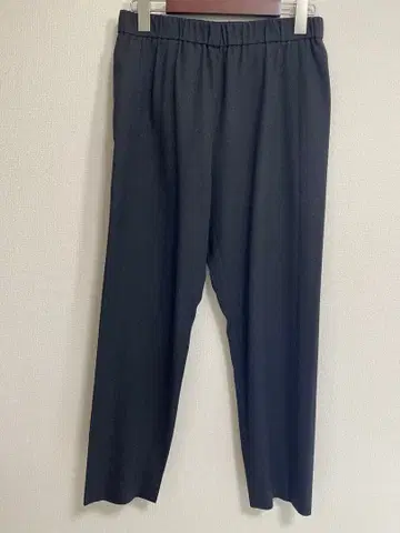 theory luxe (띠어리 럭스) 저리처럼 신을 수 있는 크롭 PT