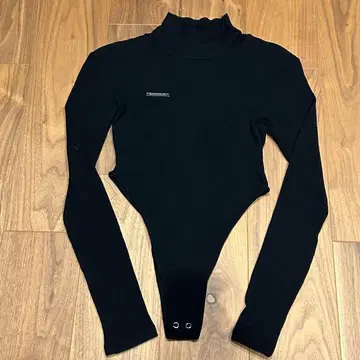 PRANK PROJECT 리브 터틀넥