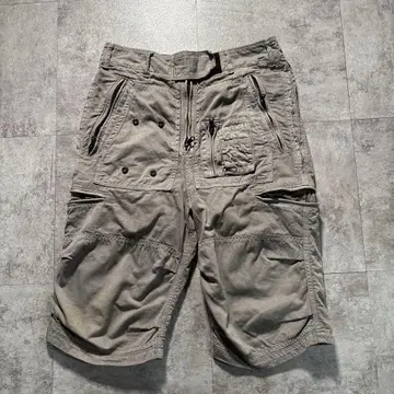 00s ripvanwinkle 멀티 포켓 카고 하프 팬츠 테크 그레이
